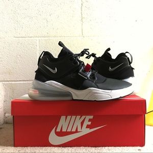 Nike Air Force 270